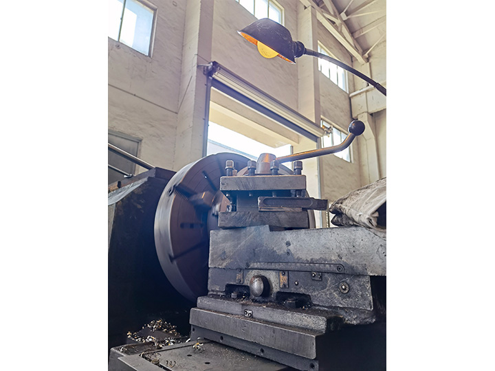 Lathe
