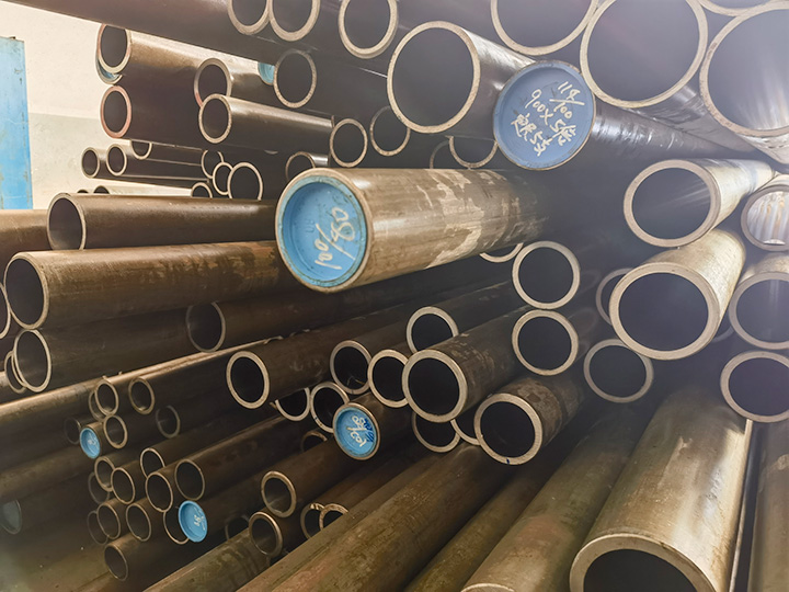 Roll-Back Cylinder